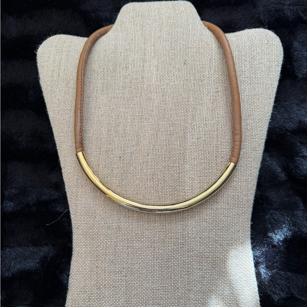 Ann Taylor Vintage Gold Tone Metal & Brown Leather Collar Necklace